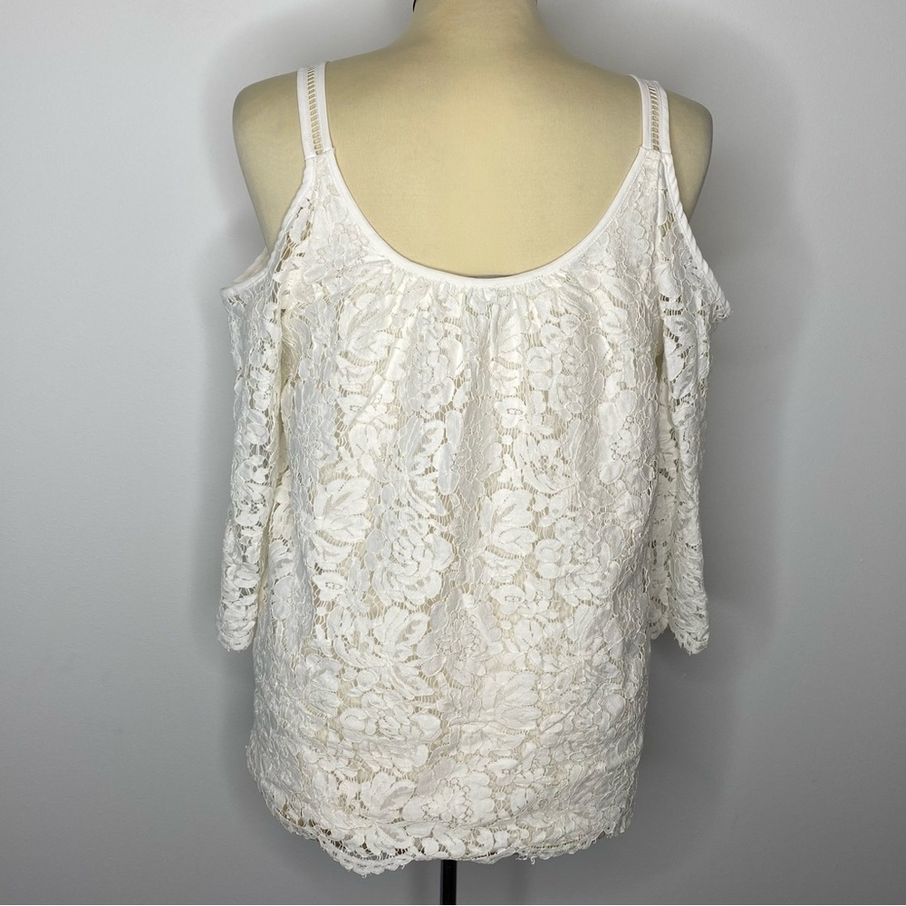 White House Black Market White Lace Cold Shoulder Top - Picture 3 of 11